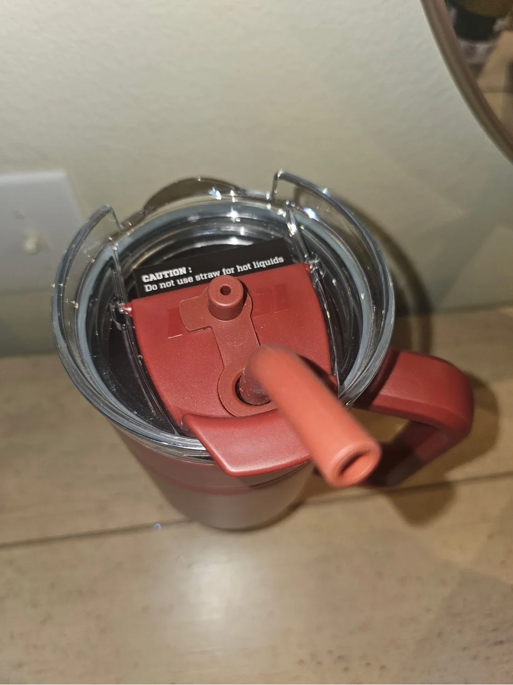 Travel tumbler with Handle - and straw